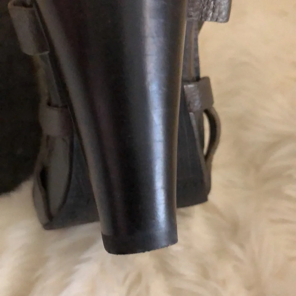 Mia Leather Pweter Color Heels Size 8